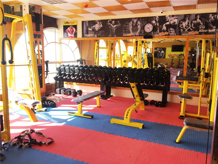 阿曼健身房